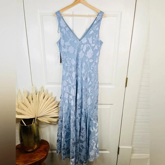 Alex Evenings Hydrangea Blue High-Low Gown V Neck with Jacket Sz 12 3/4 Sleeve - Picture 5 of 11